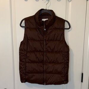 Gap Factory Cold Control Puffer Vest in Chocolate Bar